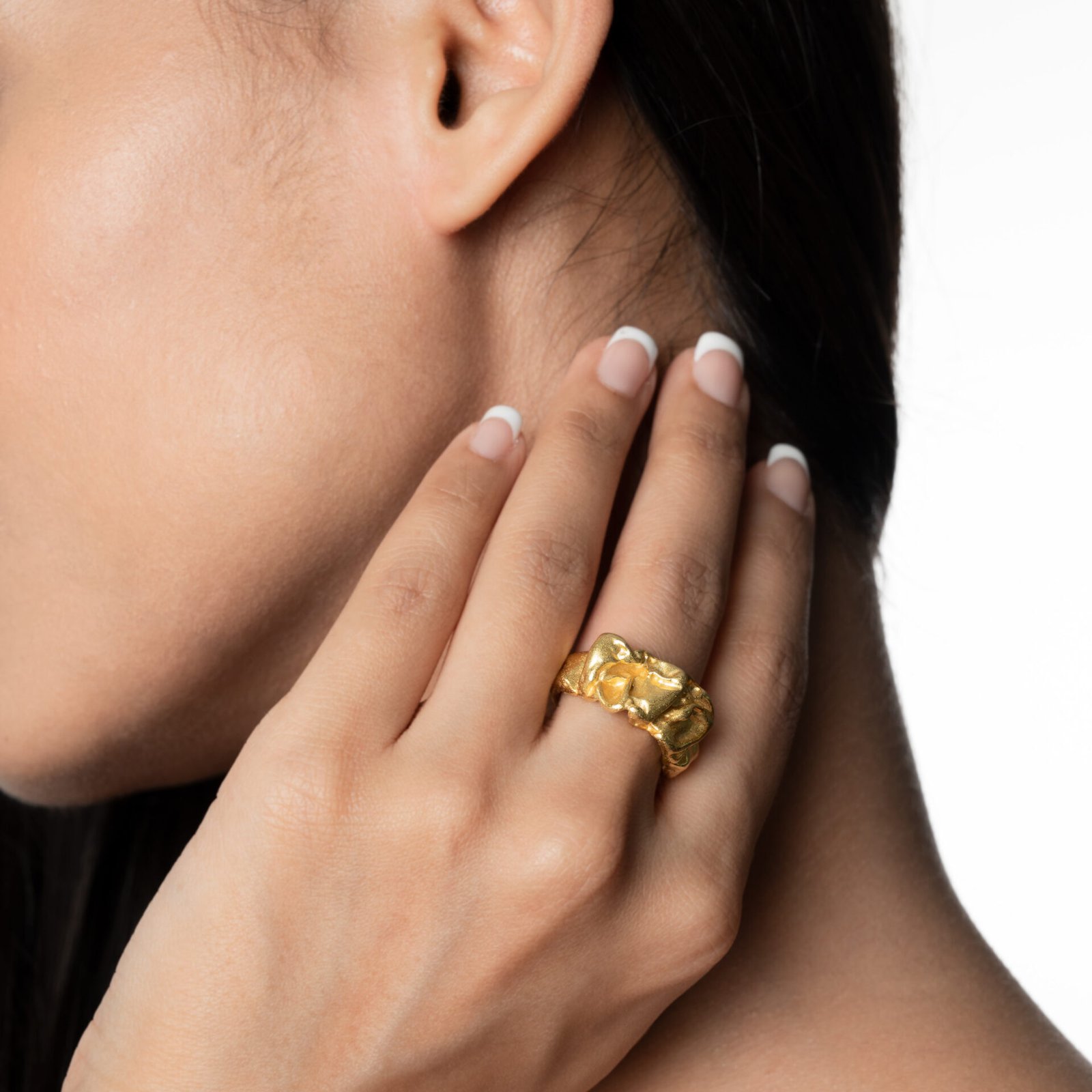 Classic Hammered Gold Ring