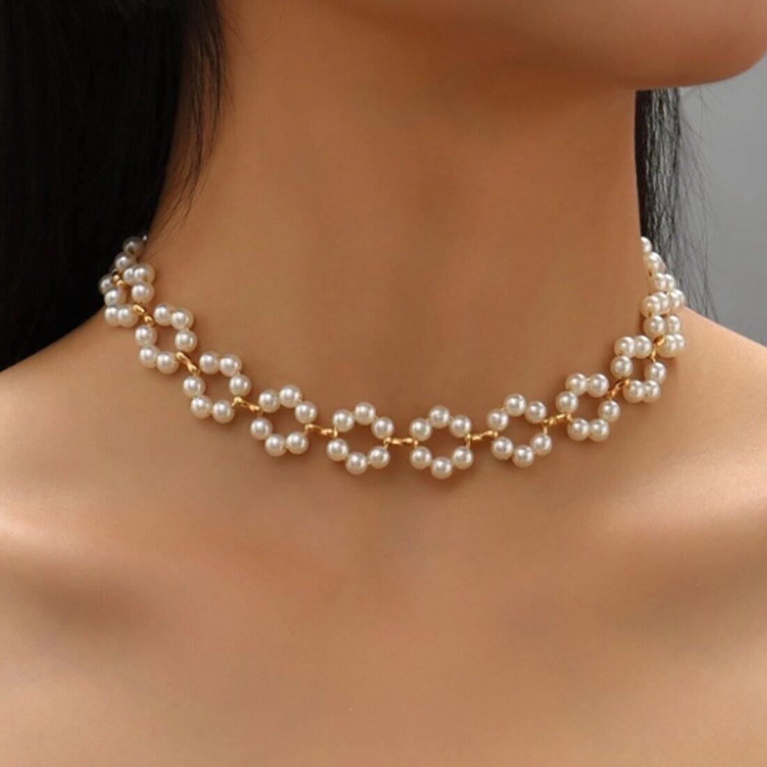 Daisy Pearl Choker