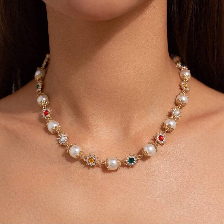 Vintage Royale Necklace Gold